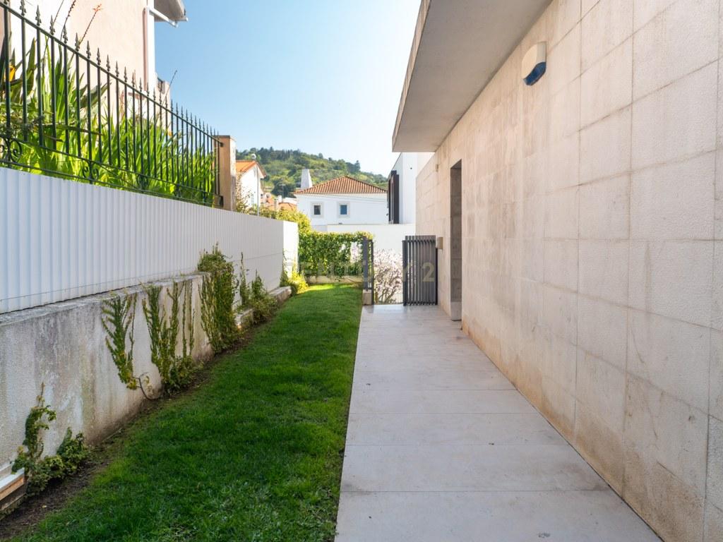 Moradia T4+ em União das freguesias de Oeiras e São Julião da Barra, Paço de Arcos e Caxias — imagem 31
