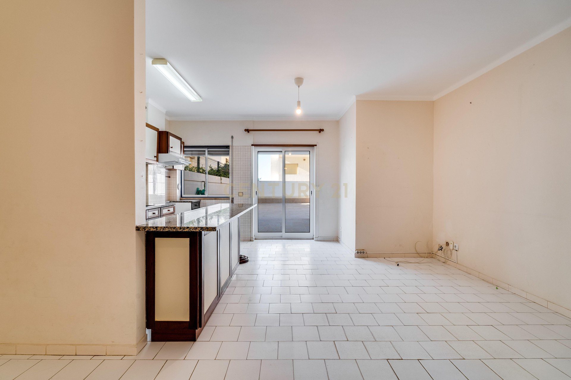 Apartamento T2 em Armação de Pêra, Silves — C0240-03716 — imagem 05