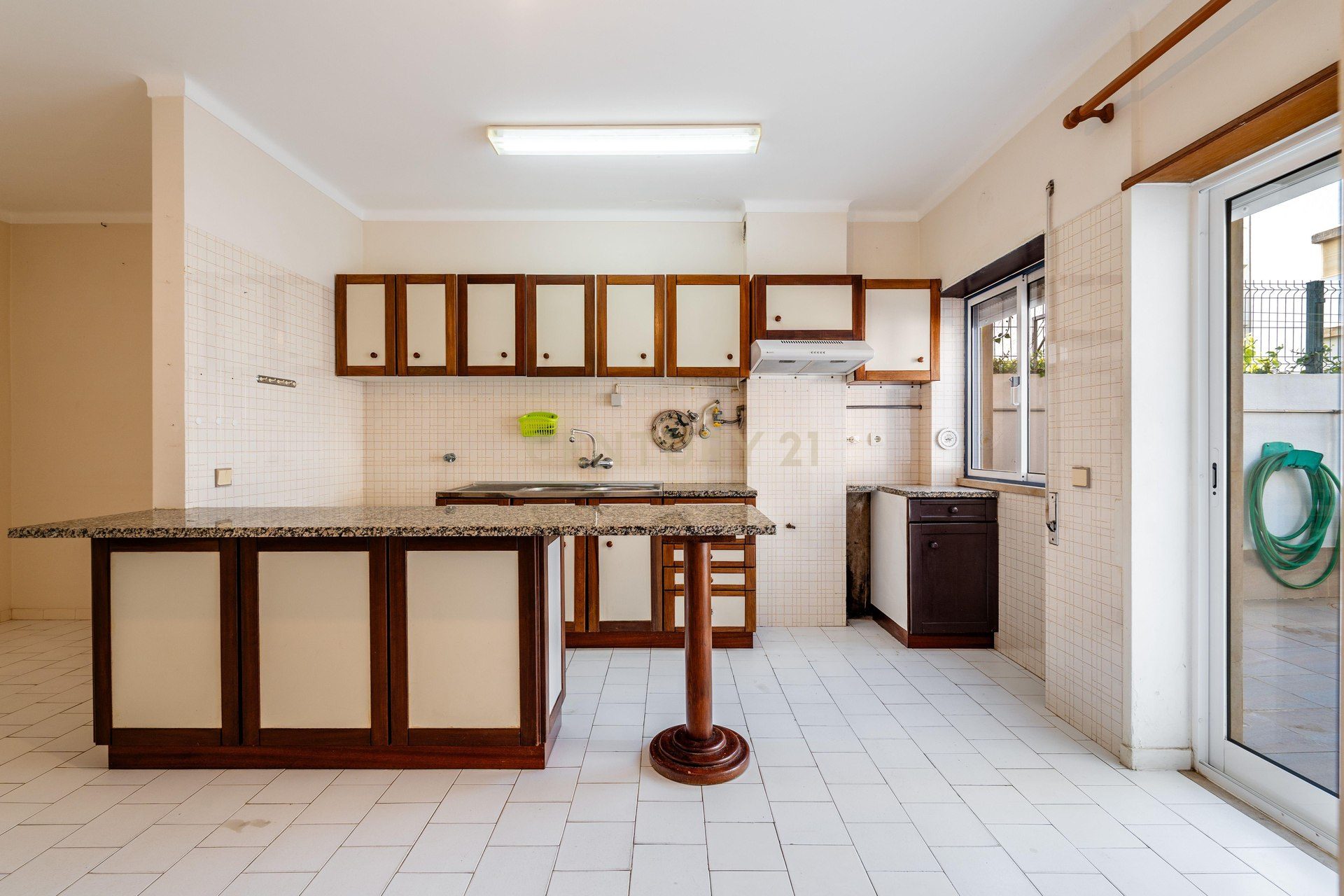 Apartamento T2 em Armação de Pêra, Silves — C0240-03716 — imagem 09